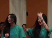 李亚鹏带女儿参加好友聚会：父爱如山，陪伴成长